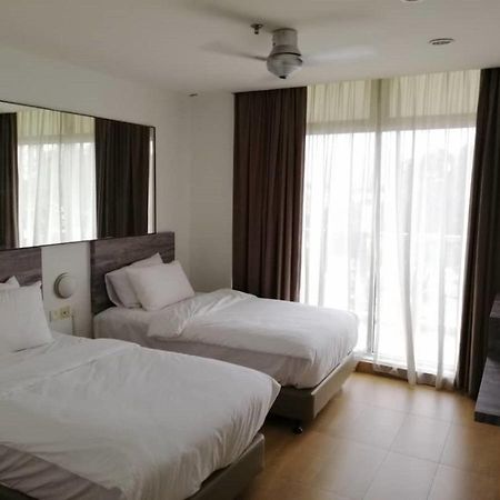 Tropical Hotel Kota Damansara Luaran gambar