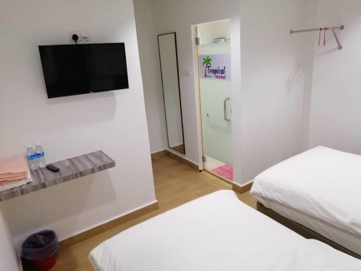 Tropical Hotel Kota Damansara Luaran gambar